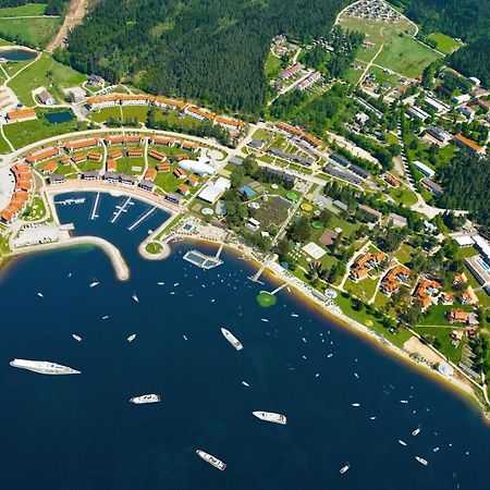 Apartment Lipno Sumava Pro 8 Hostu リプノ・ナト・ヴルタヴォウ エクステリア 写真
